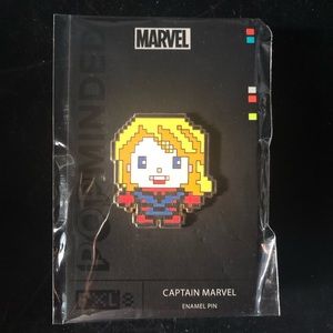 SDCC 50th ANNIVERSARY CAPTAIN MARVEL PIXL8 HALLMARK PIN
